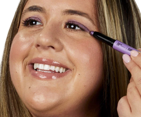 add the perfect finishing touch WITH EYESHADOW, LIP GLOSS OR BLUSH!