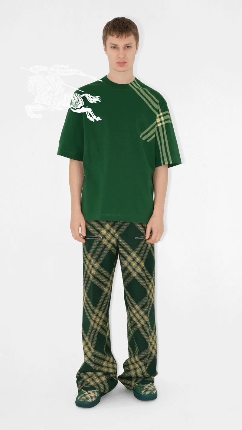 Hero_01