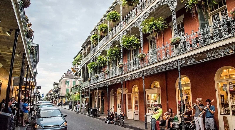 Image description: Musicians in the French Quarter, New Orleans.