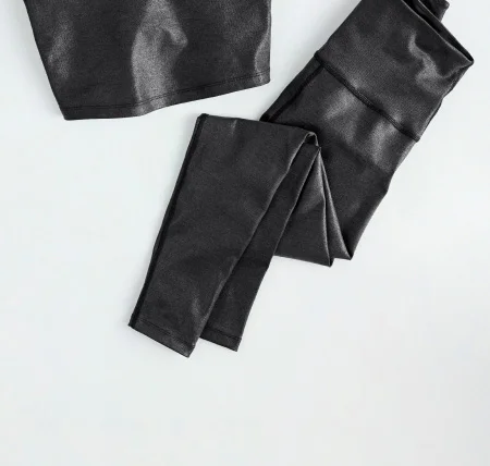 Heather Rib Black Shine High Waisted Midi Legging
