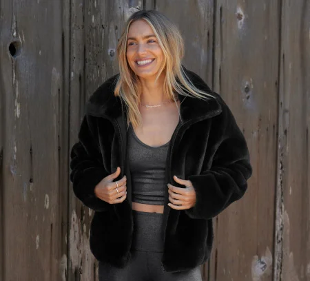 Heather Rib Black Shine Glow On Cropped Tank