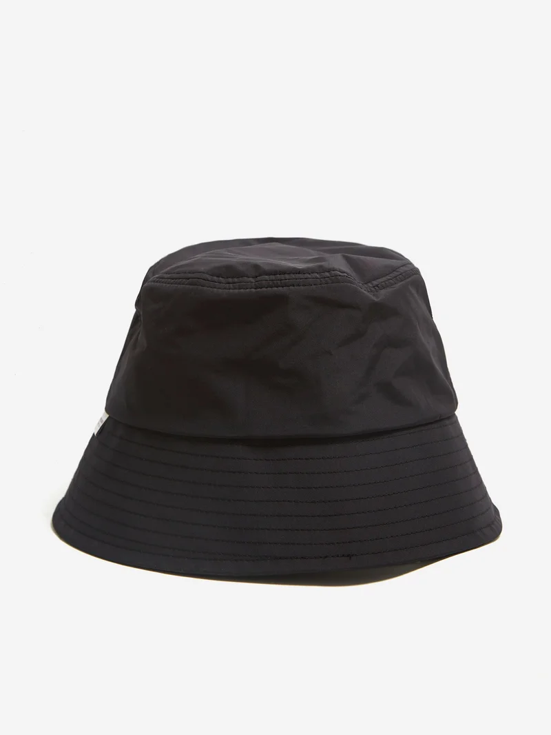 Image of DAIWA PIER39 Gore-Tex Windstopper Tech Bucket Hat - Black