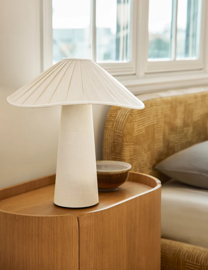Image of Snoh Table Lamp, White
