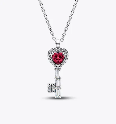 Elevated Heart Key Collier Necklace