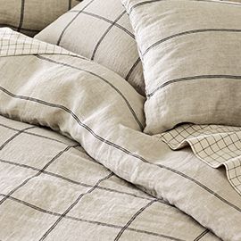 Natural Hemp Arcadia Tan and Midnight Navy Reversible Grid Full/Queen Duvet Cover