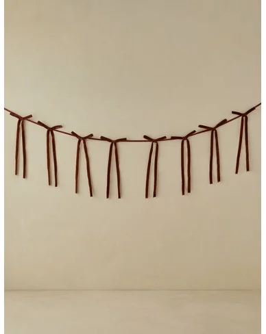 Danita Velvet Garland-Sangria