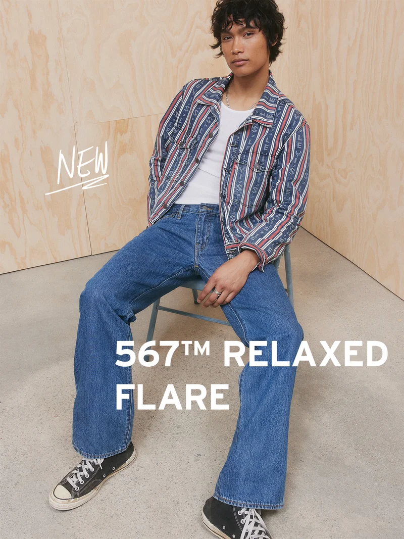567™ RELAXED FLARE JEANS