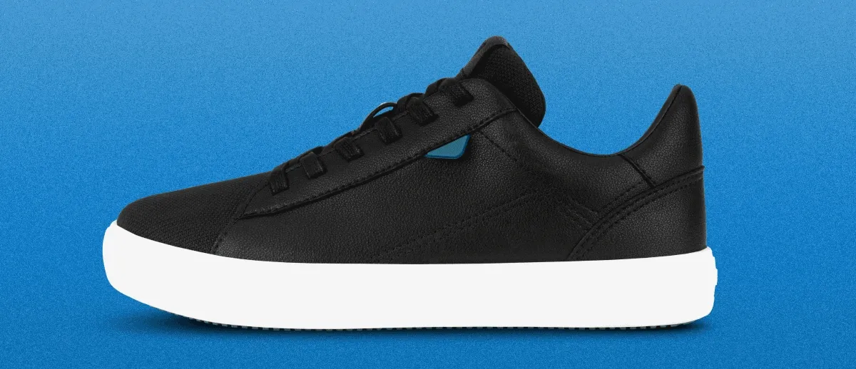 Rotating GIF of the Soho Sneakers in different colours.