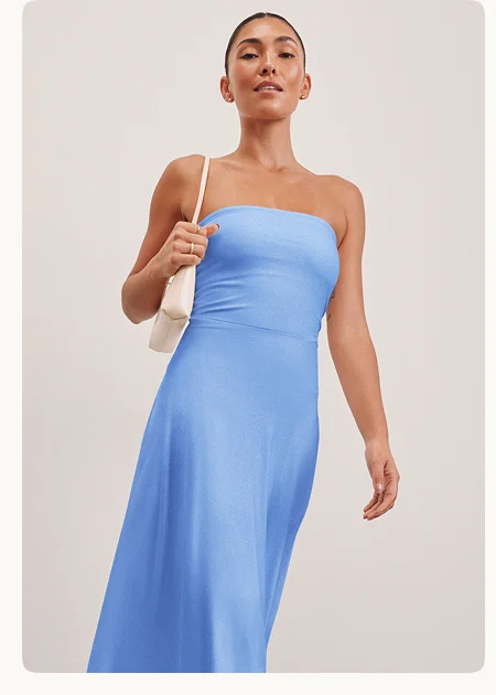 Featherweight Strapless Dress in Flower Blue Heather