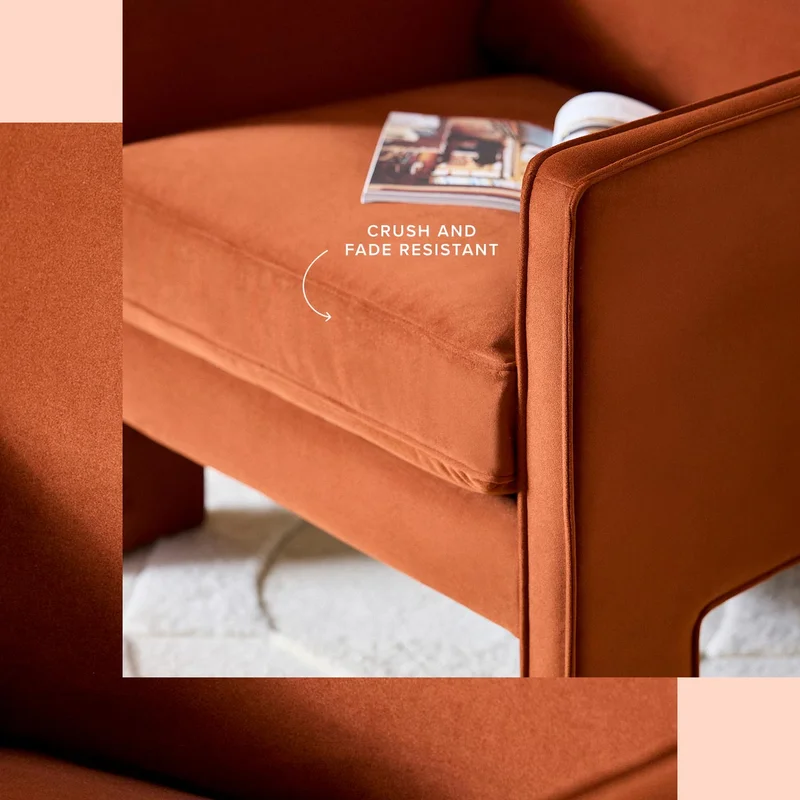 This duo of rich, thick velvets is crush and fade resistant.