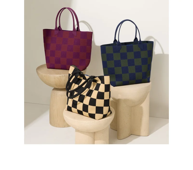 THE LIGHTWEIGHT TOTE THE LIGHTWEIGHT TOTE