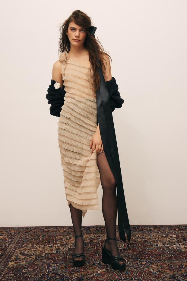 Kimchi Blue Rita Ruffle One-Shoulder Midi Dress