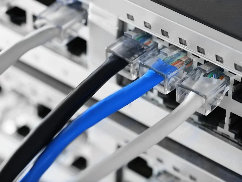 NETWORKING CABLES