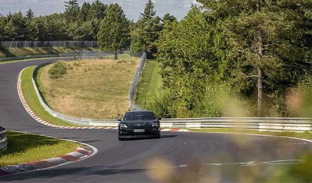 Porsche Taycan