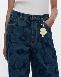 Aallokas Unikko Kioski key chain