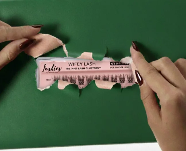 Moxielash Instant Lash Clusters with Holiday Decor