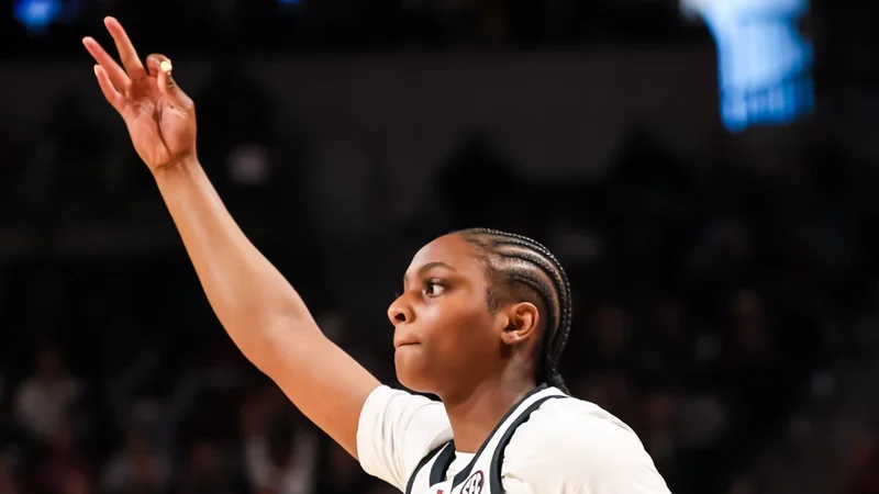 South Carolina climbs to No. 2 in AP Top 25 women’s basketball poll; UConn unanimous No. 1