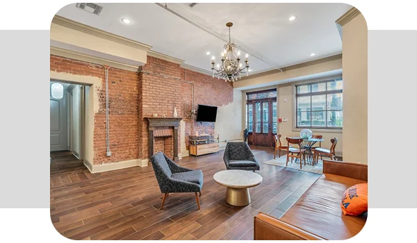 Find a modern private home rental just steps away from spring festivities in New Orleans, Louisiana.