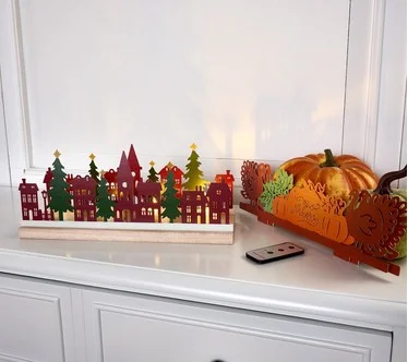 Home Reflections Tealight Scene in Choice of Holiday