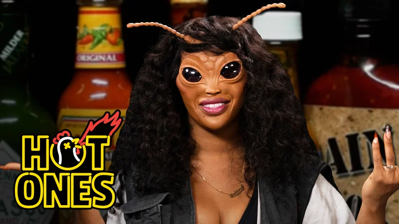 SZA on Hot Ones.