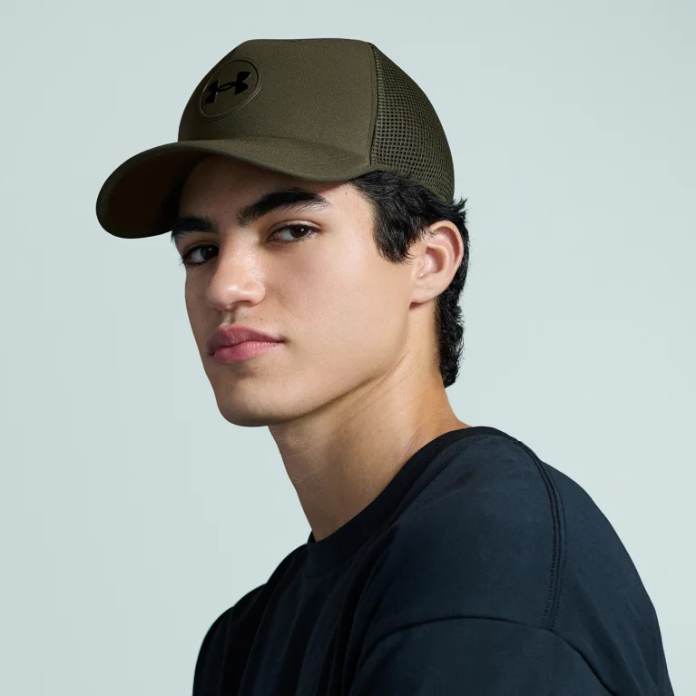 MID CROWN TRUCKER