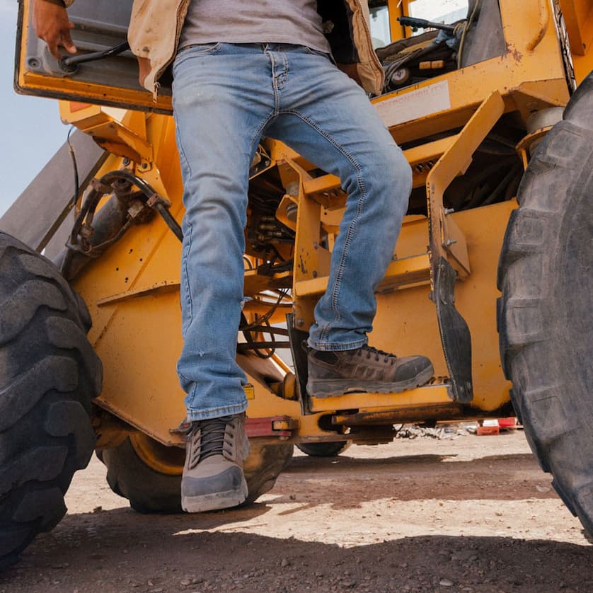 A Trailguard ESS platform and Danner® Resurge midsole