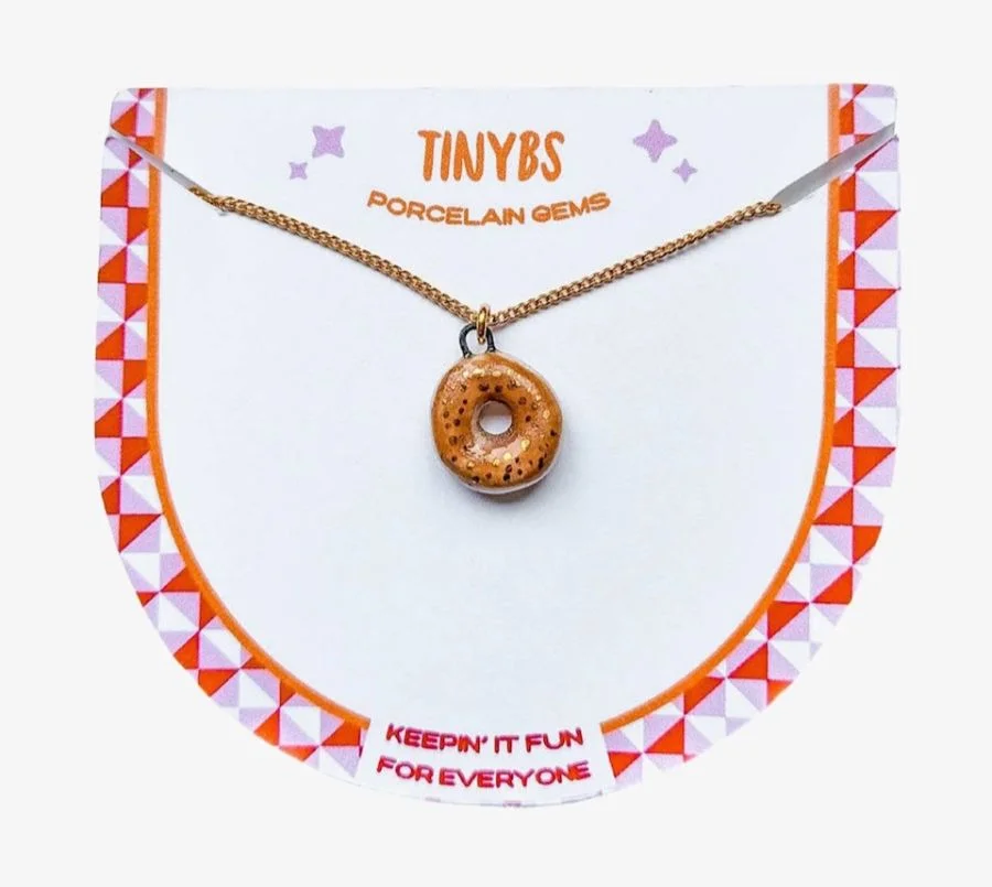 Necklace with bagel pendant