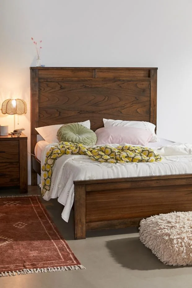 Airlie Wood Bed