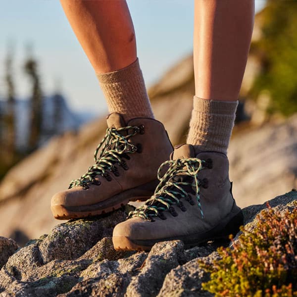Shop Mountain 600 Styles at 25% Off