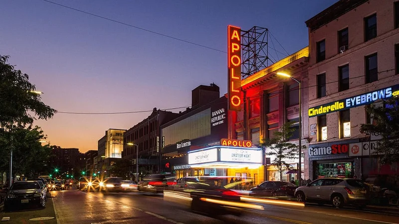 Image description: The Apollo Theater, in New York, at dusk