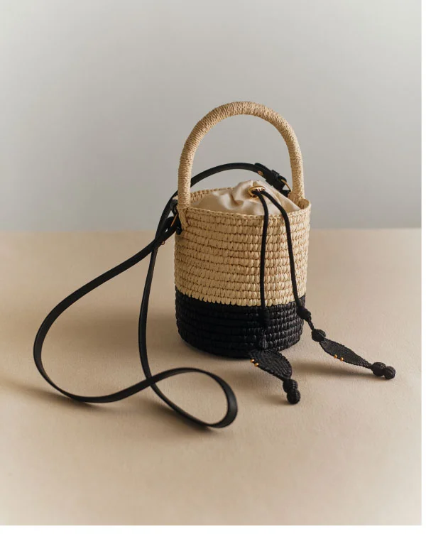 Toquilla Mini Bucket Bag Natural/ Black