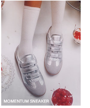 Momentum Sneaker