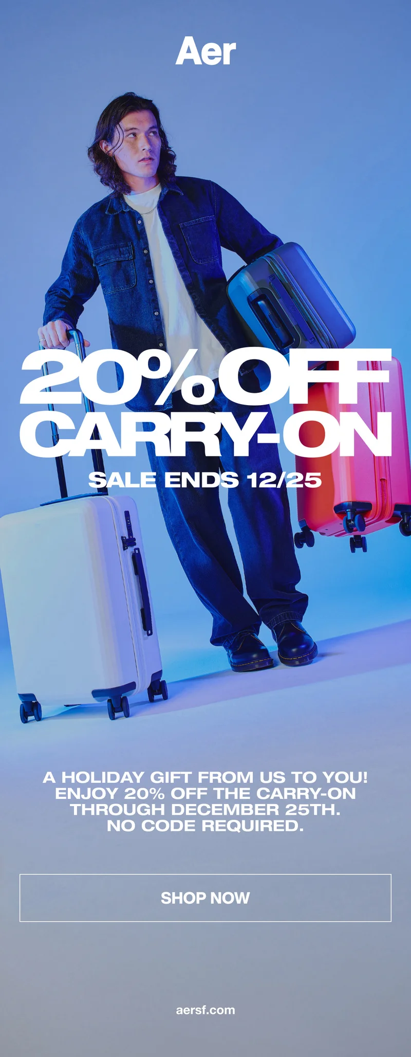 A man holding different colored Carry-Ons from Aer.