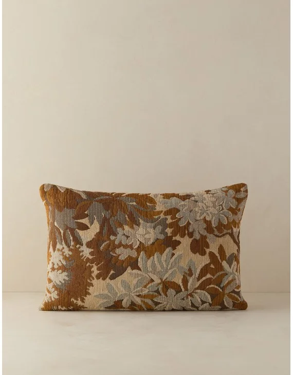 Mariata Pillow - Amber / Lumbar / With Insert