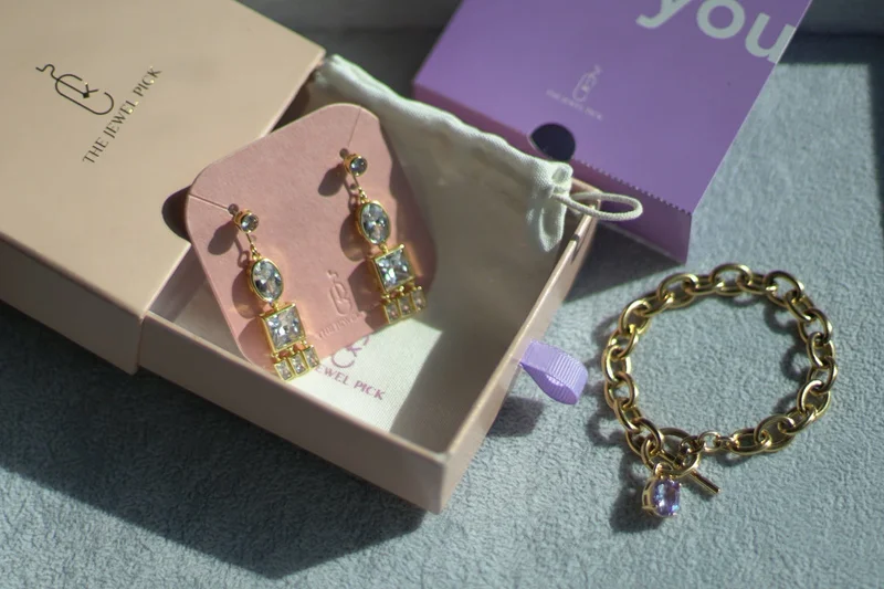 The Jewel Pick jewelry subscription