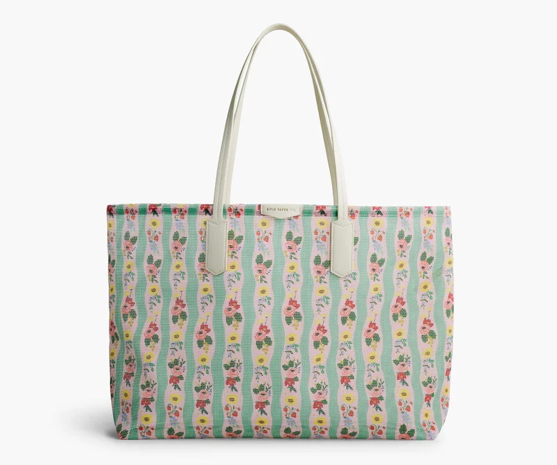 Image of Mesh Tote and Pouch - Roses