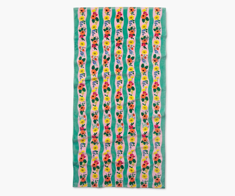 Image of Beach Towel - Roses