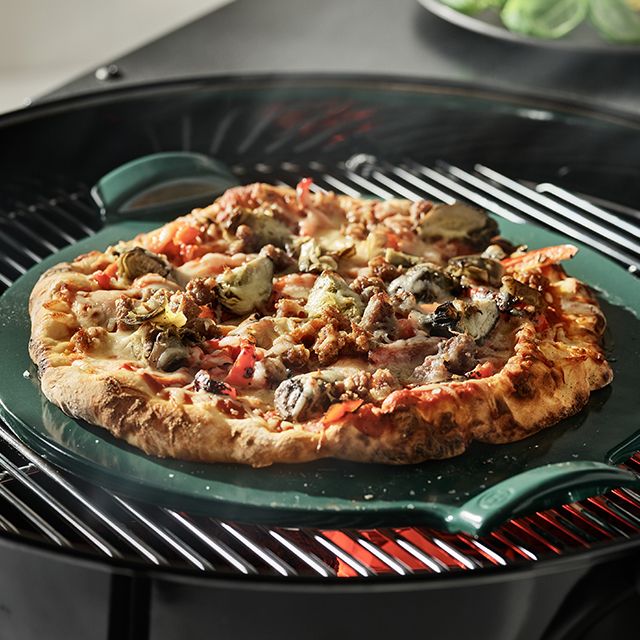 sausage, red pepper and artichoke pizza party