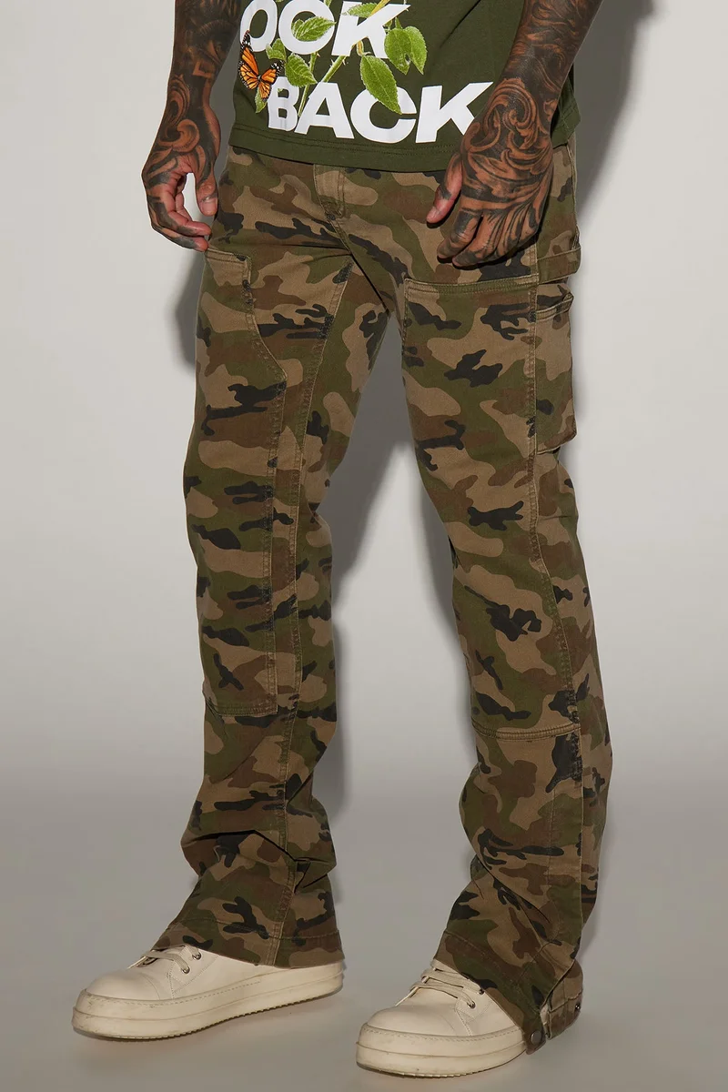 Image of Easy Camo Slim Carpenter Flare Pants - Camouflage