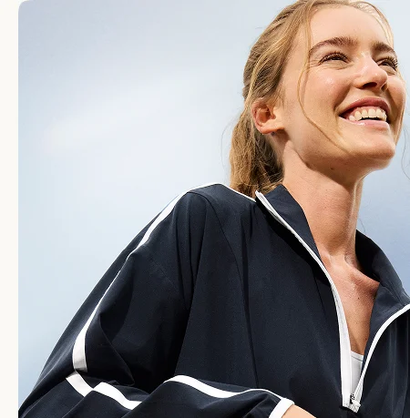 Stretch Woven Course Contrast Half Zip Pullover in Nocturnal Navy/True White
