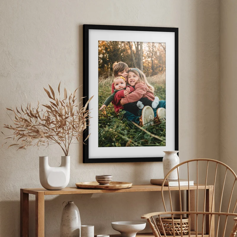 Framed print of siblings.