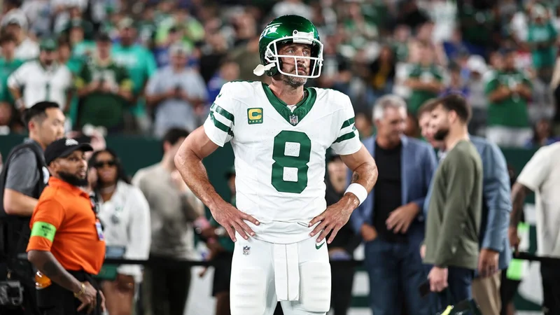 Is Rodgers just avoiding early offseason program?