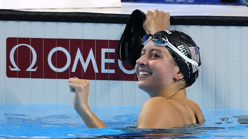 Kate Douglass, Kaylee McKeown break world records at Westmont World Cup