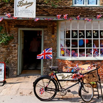 There are many independently run shops and cafes in the village of Lacock.