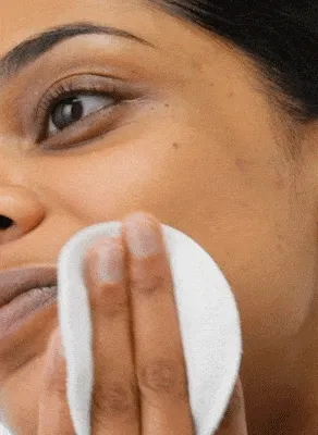 Kesheni applying Saccharomyces Ferment 30% Milky Toner
