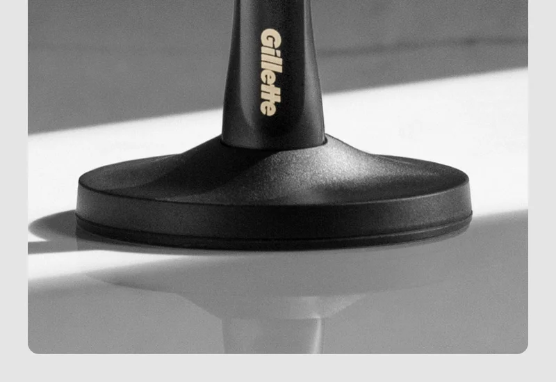 GilletteLabs with Exfoliating Bar Razor Black and Gold Edition