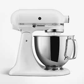 KitchenAid® Stand Mixer in Exclusive Matte White