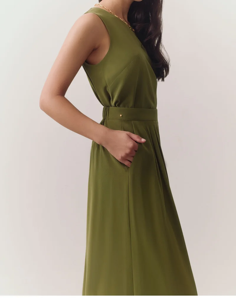 Washable Silk Cropped Overlay and Washable Silk Cropped Pleated Pant Moss