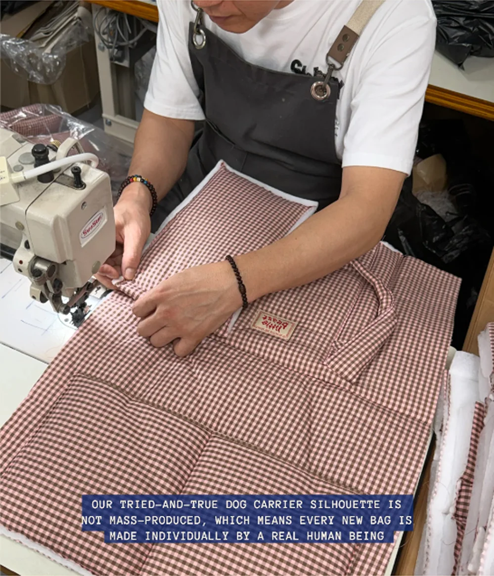 OUR TRIED-AND-TRUE DOG CARRIER SILHOUETTE IS MADE HANDMADE, WITH SMALL LITTLE DETAILS THAT INTRODUCE US A REAL CARE FEELING
