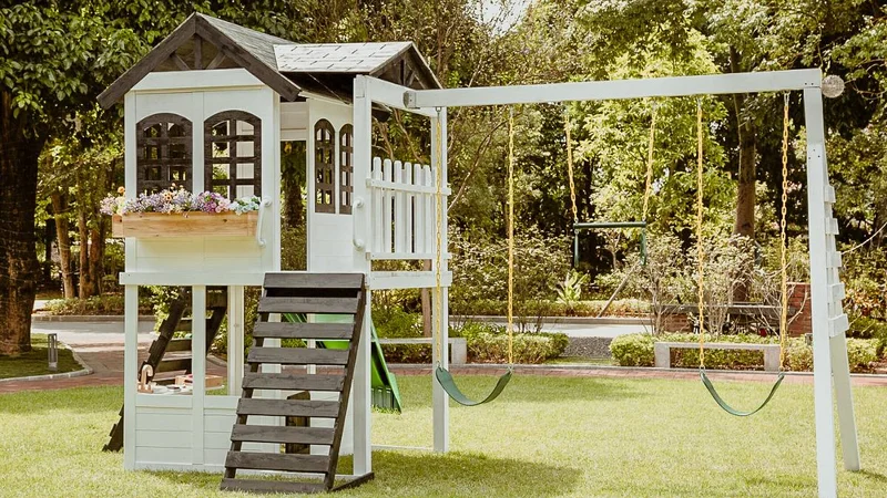 13 Kids' Playhouses Parents Are Buying This Spring